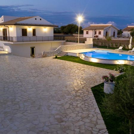Casa Vacanze Il Mandorlo Шикли Екстериор снимка