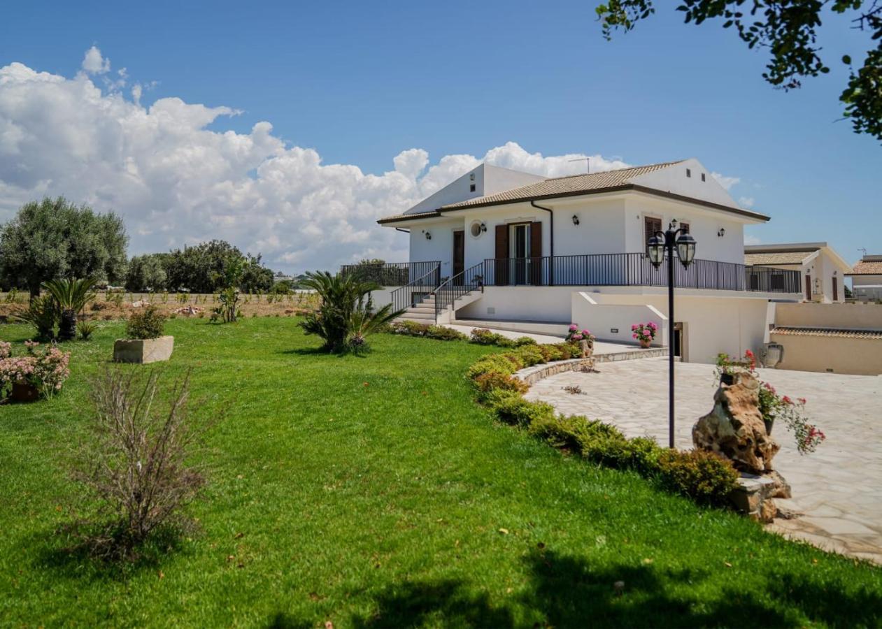 Casa Vacanze Il Mandorlo Шикли Екстериор снимка