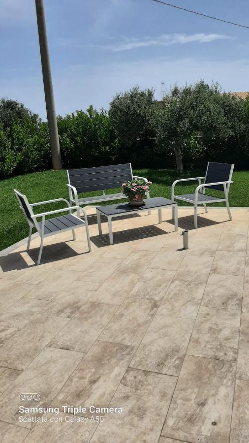 Casa Vacanze Il Mandorlo Шикли Екстериор снимка